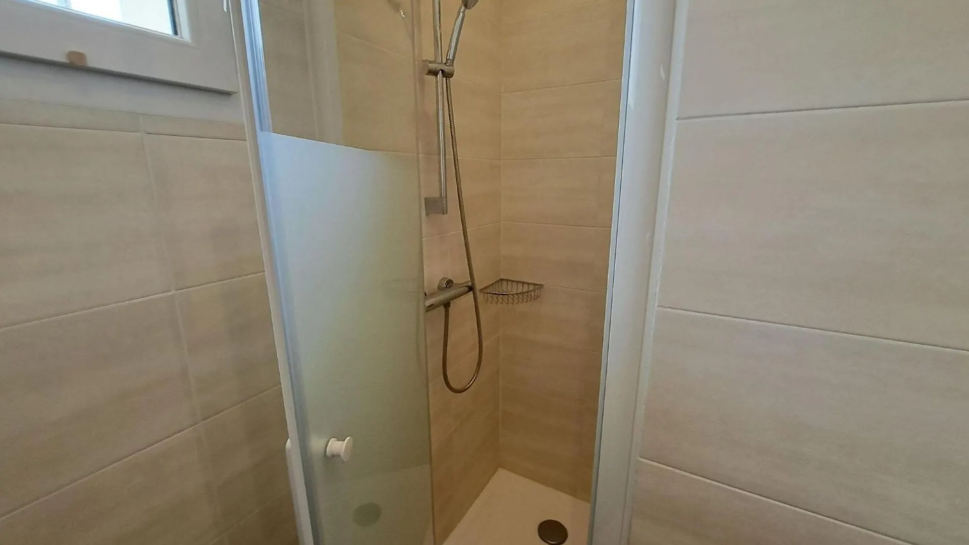 Comfortable Holiday Home Near The Beach Plouguerneau